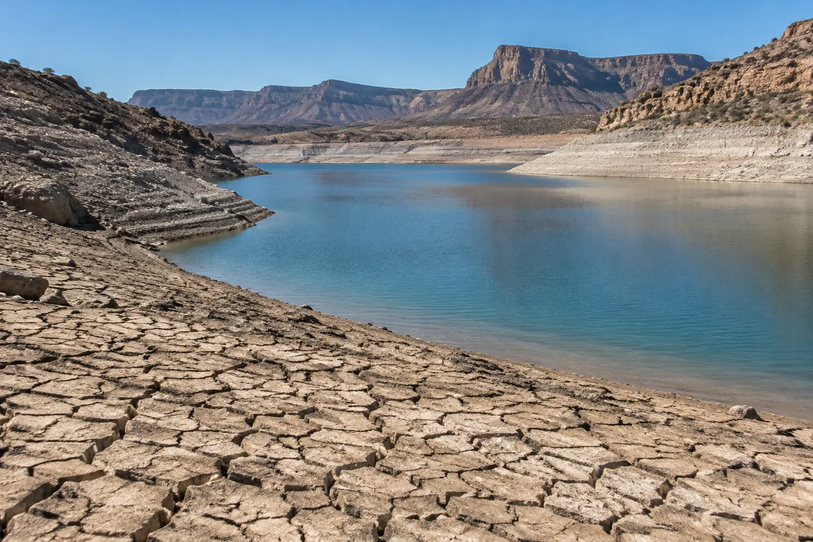 Pool filling restrictions in 2026: which water utilities ban filling pools during drought